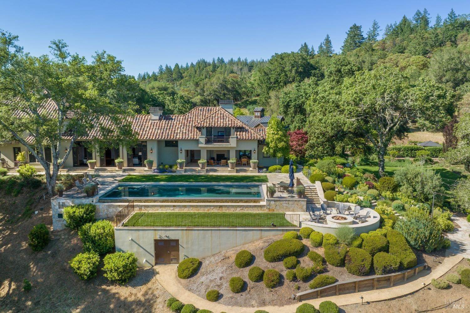 7. Single Family Homes for Sale at 6255 Dry Creek Road Healdsburg, California 95448 United States