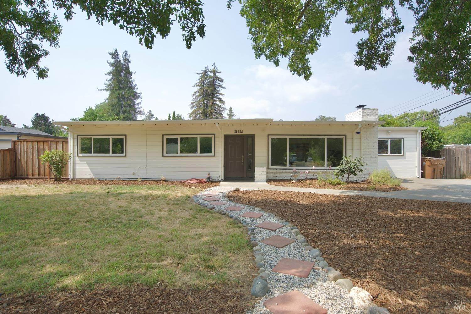 Single Family Homes for Sale at 3121 Encanto Drive Napa, California 94558 United States