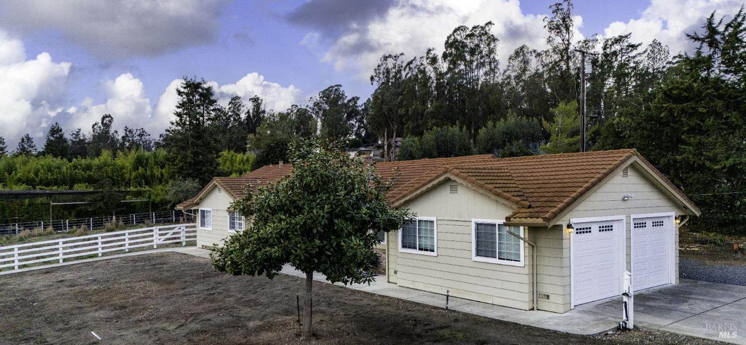 5. Single Family Homes for Sale at 397 W Railroad Avenue Cotati, California 94931 United States