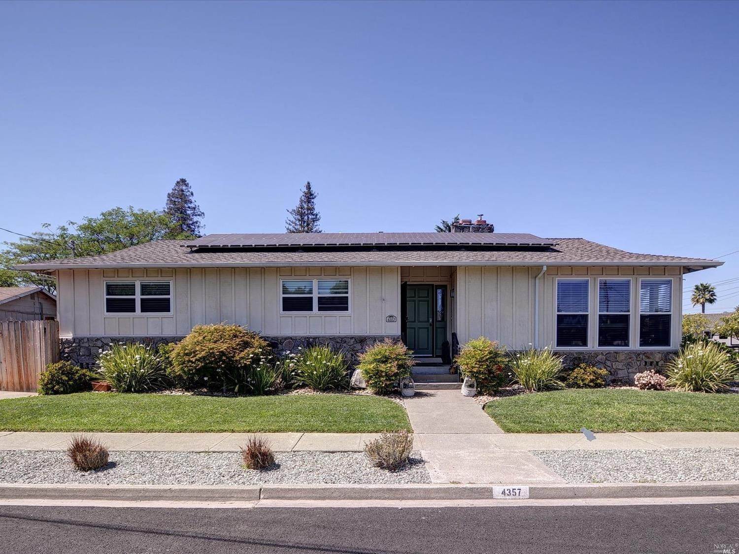 Single Family Homes for Sale at 4357 Plass Drive Napa 4357 Plass Drive Napa, California 94558 United States