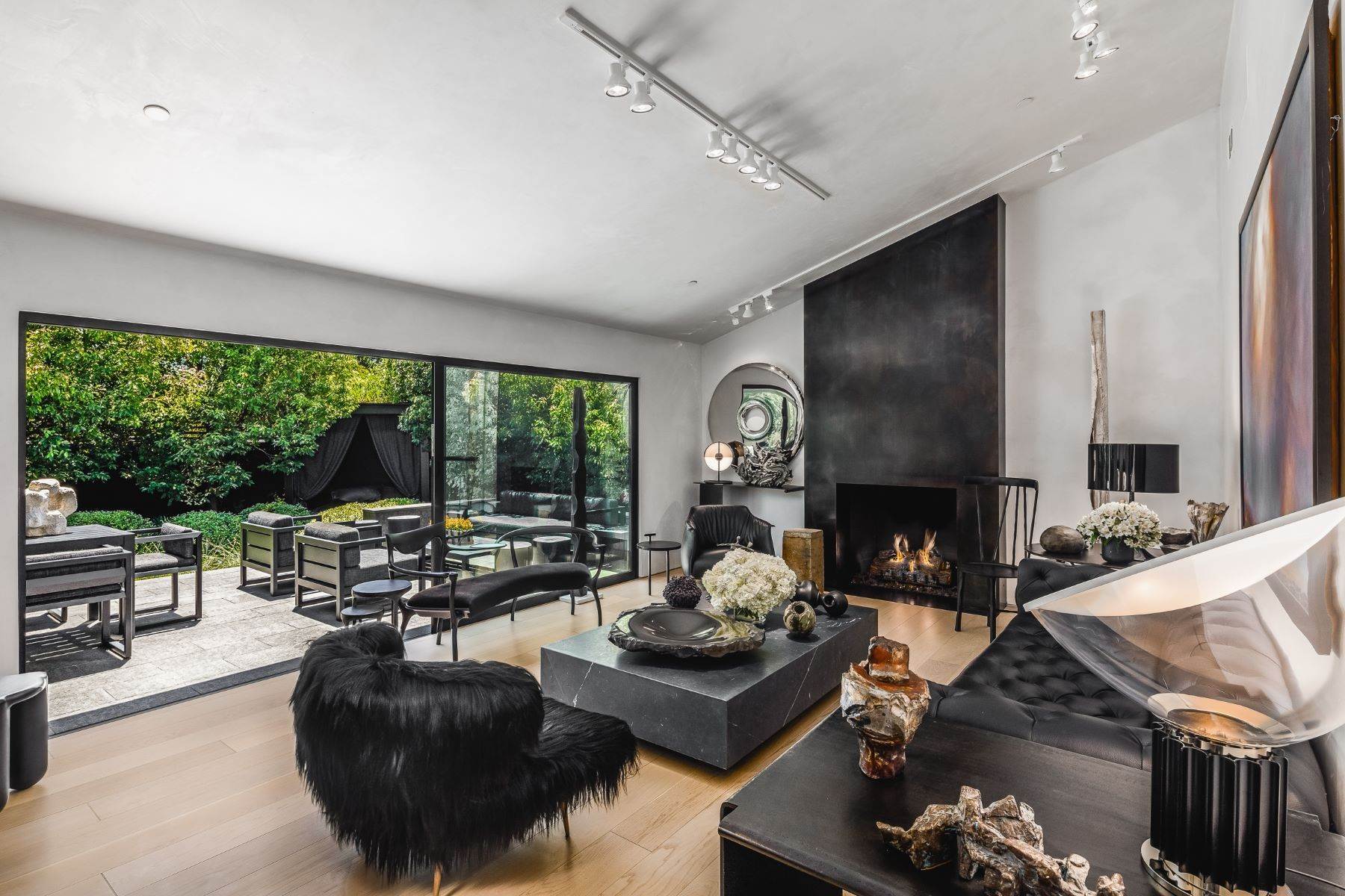 9. Single Family Homes for Sale at Stunning Contemporary in the heart of Yountville 1885 Larkspur St Yountville, California 94599 United States